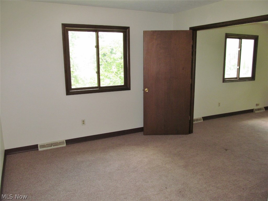 6627 State Road Parma, OH 44134 - Photo 9 of 18