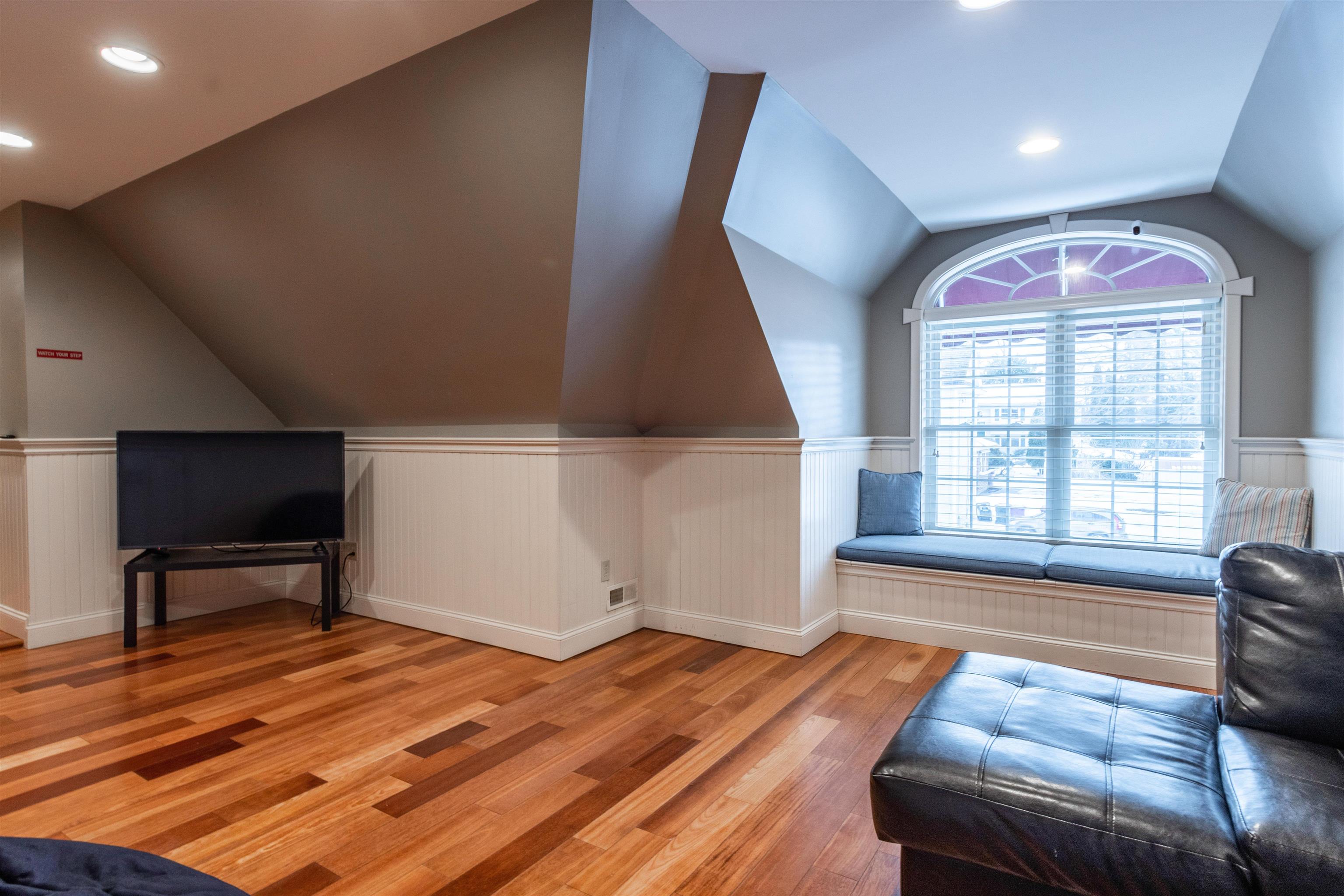 162 Reed Street Manchester, NH 03102 - Photo 11 of 22