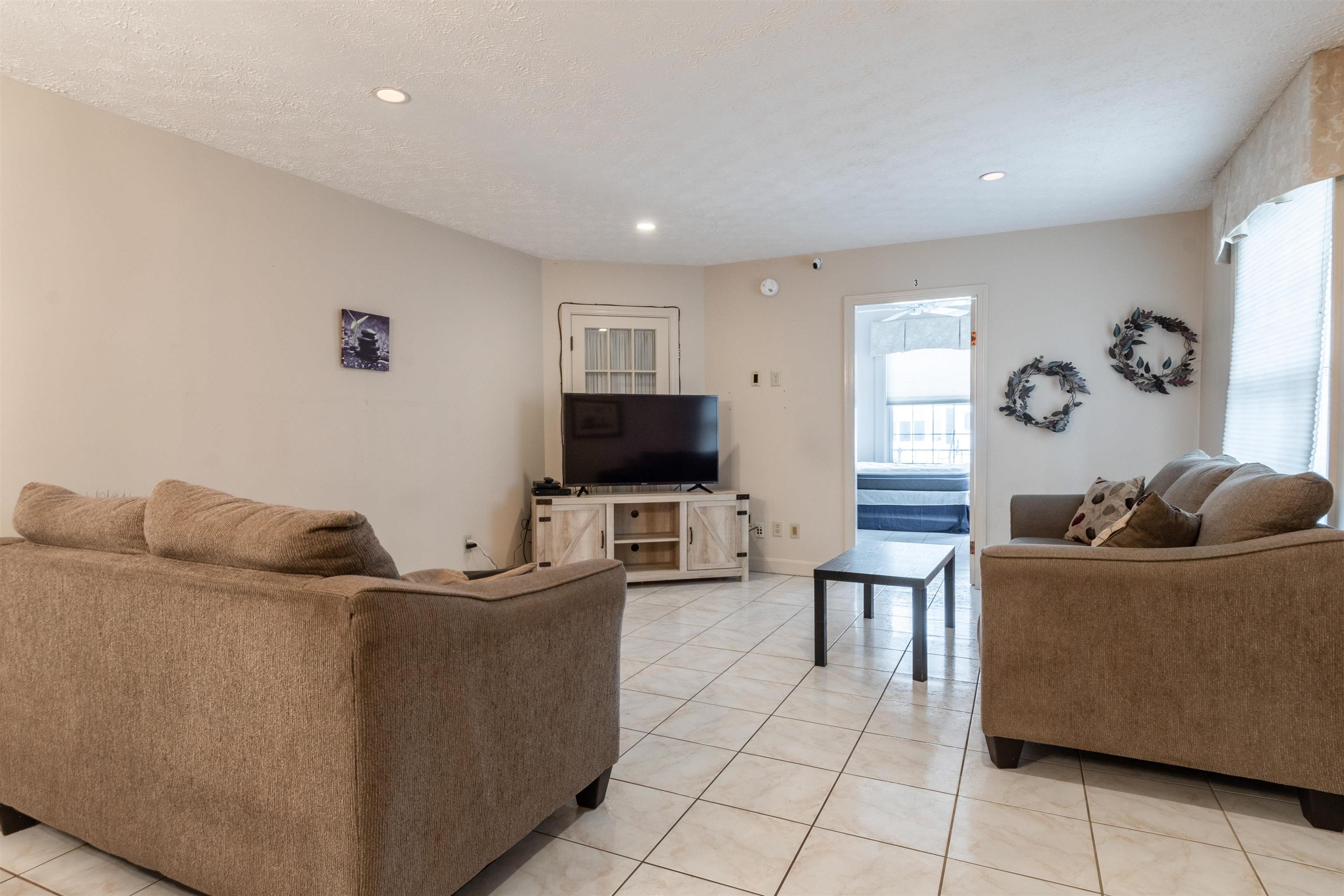 162 Reed Street Manchester, NH 03102 - Photo 20 of 22