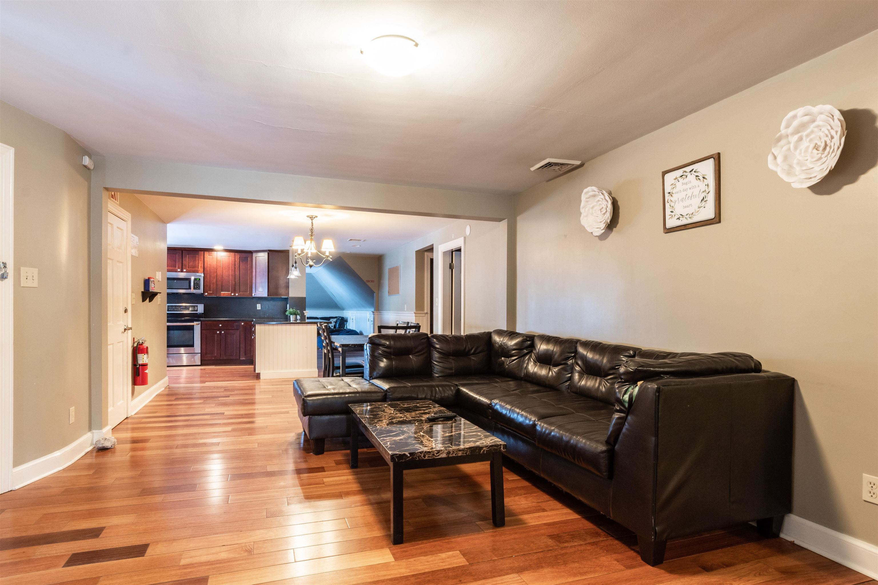 162 Reed Street Manchester, NH 03102 - Photo 7 of 22