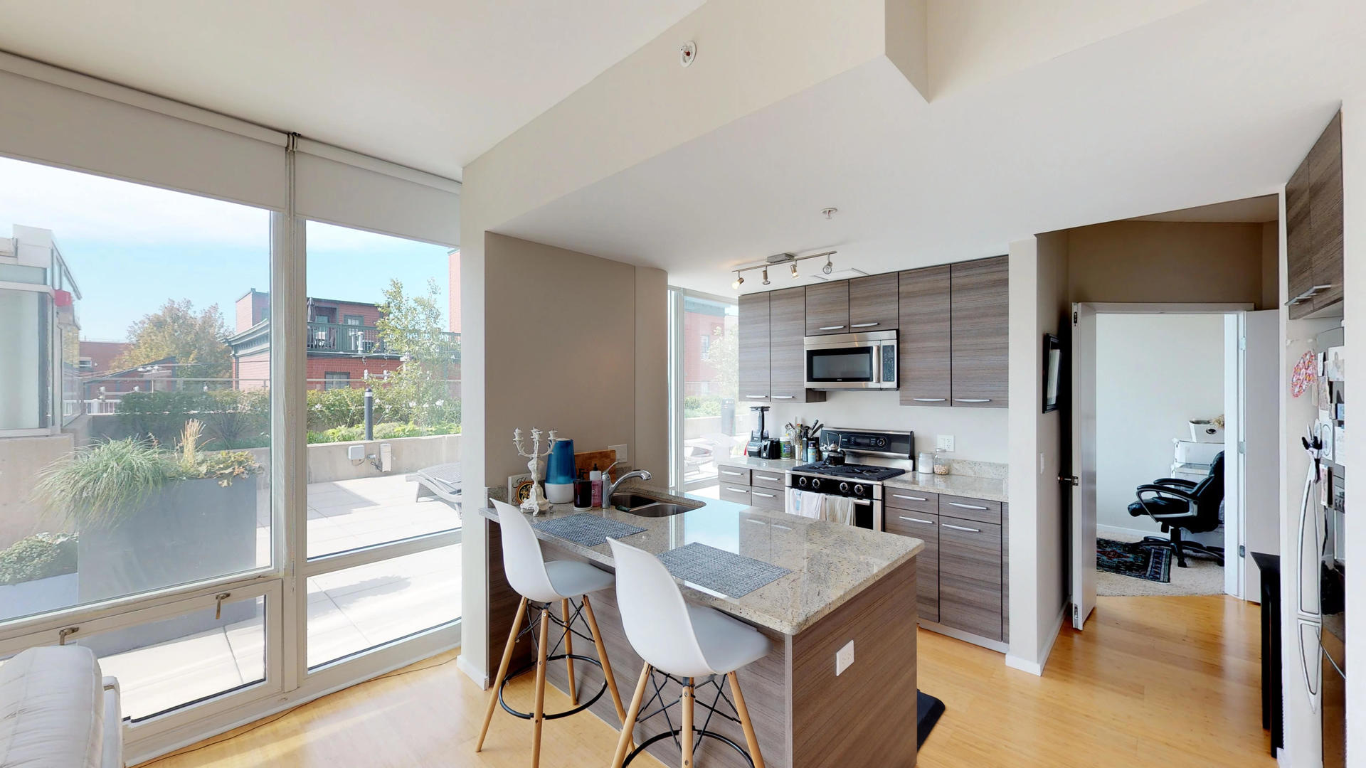24 South Morgan Street, Unit 404 Chicago, IL 60607 - Photo 3 of 13