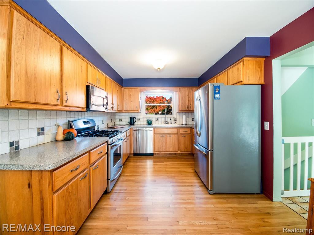 931 Stag Ridge Road Rochester Hills, MI 48309 - Photo 14 of 34