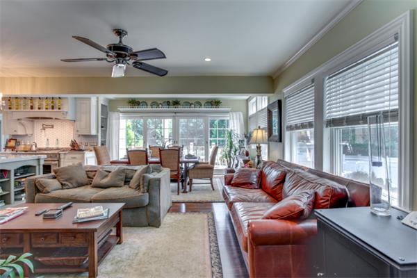 134 Upland Road Newton, MA 02468 - Photo 6 of 30