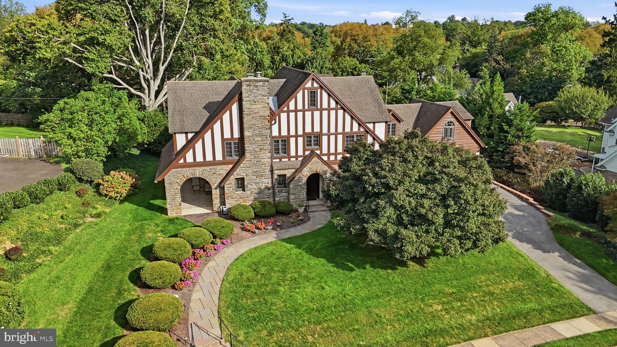 719 Winding Road Jenkintown, PA 19046 - Photo 71 of 71 Drone Footage - Front of House