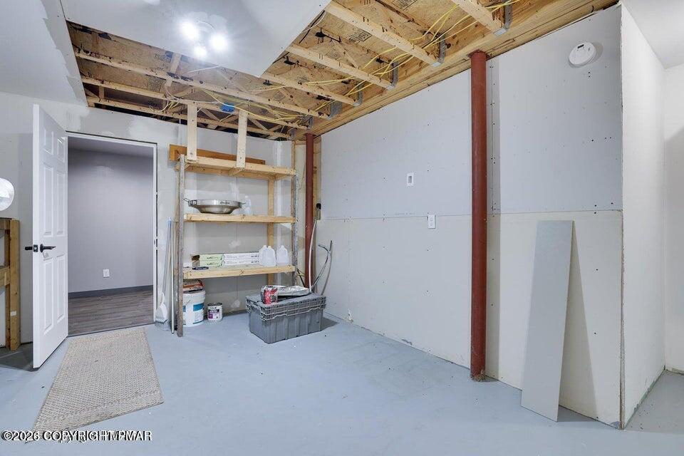 960 Effort Neola Road Stroudsburg, PA 18360 - Photo 17 of 21 20241008220756944471000000-o
