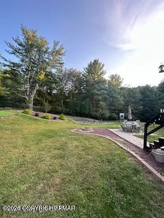 $2,500 | 960 Effort Neola Road, Stroudsburg, PA 18360