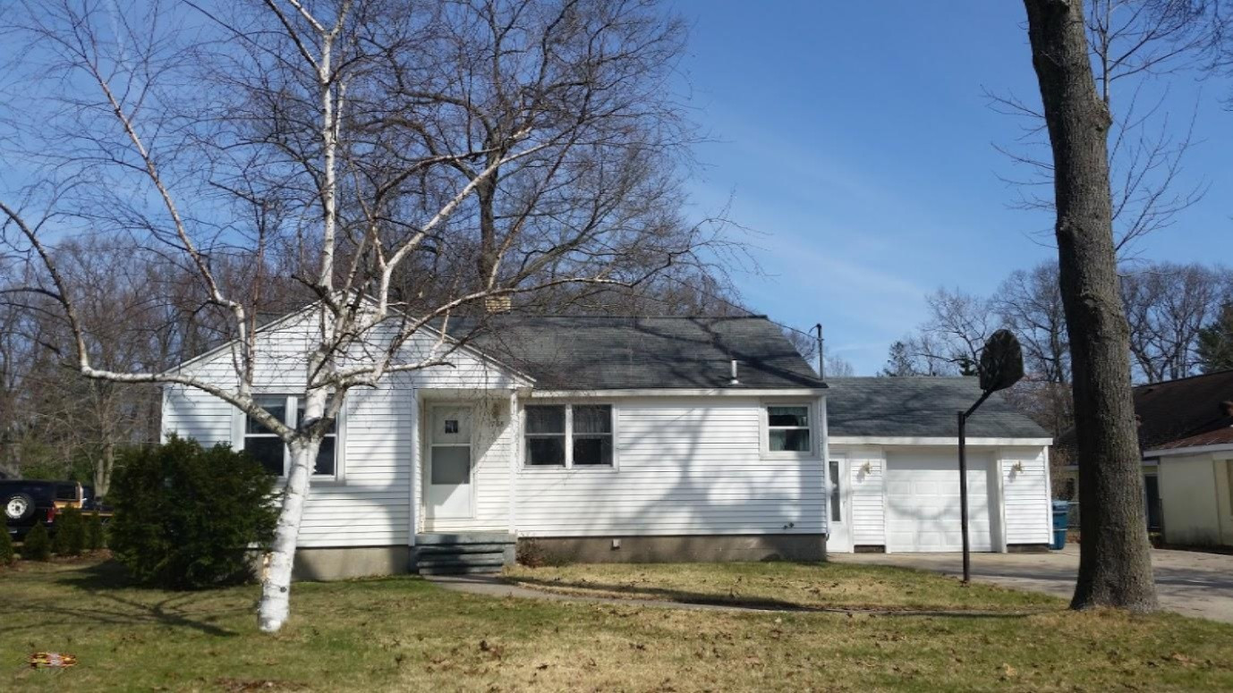 1748 North Roberts Road Muskegon, MI 49445 - Photo 1 of 13 20160329_161410
