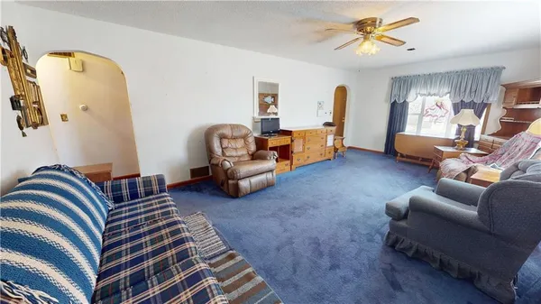 $1 | 710 West Ewing Street, Nevada, MO 64772