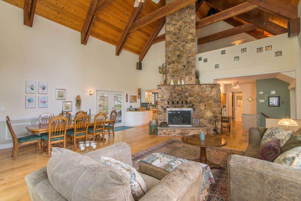 14605 Red Mountain Road Truckee, CA 96161 - Photo 2 of 14 Gallery Image 2