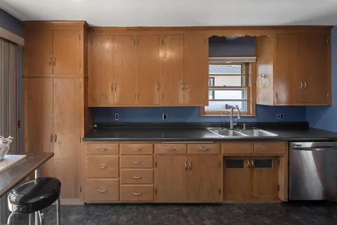 $450,000 | 5507 Knox Avenue South, Minneapolis, MN 55419