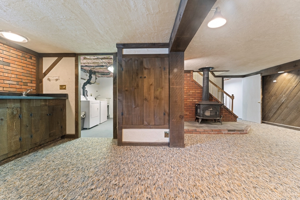 35 Dustin Street Worcester, MA 01604 - Photo 27 of 32 a view of a hallway with a living room