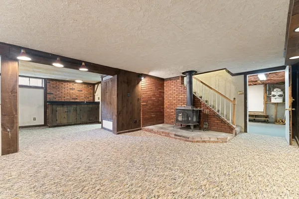 a view of a big room with closet area