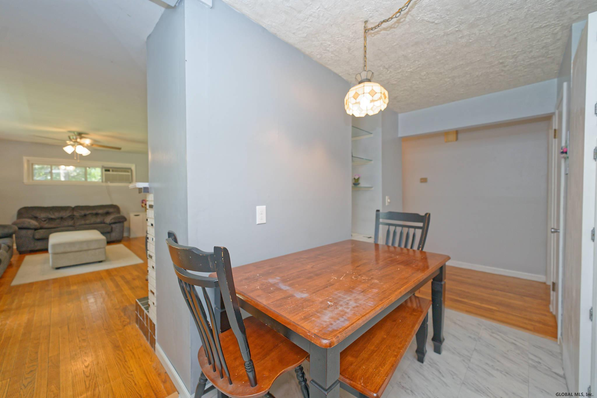 665 Pearse Road Niskayuna, NY 12309 - Photo 11 of 35 Photo 11