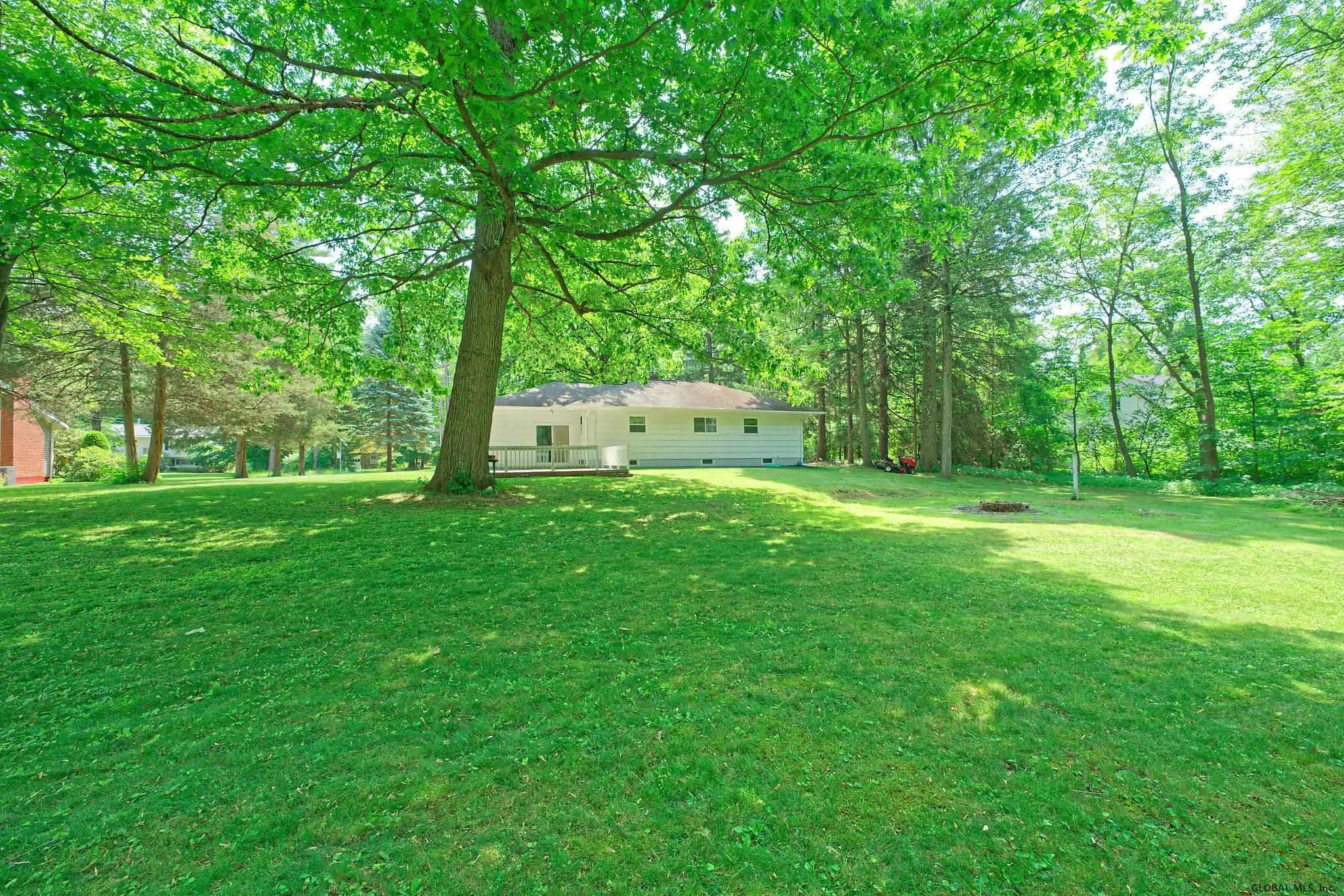 665 Pearse Road Niskayuna, NY 12309 - Photo 33 of 35 Photo 33