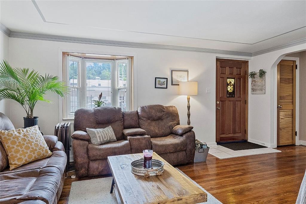 366 Vanadium Road Pittsburgh, PA 15243 - Photo 2 of 24