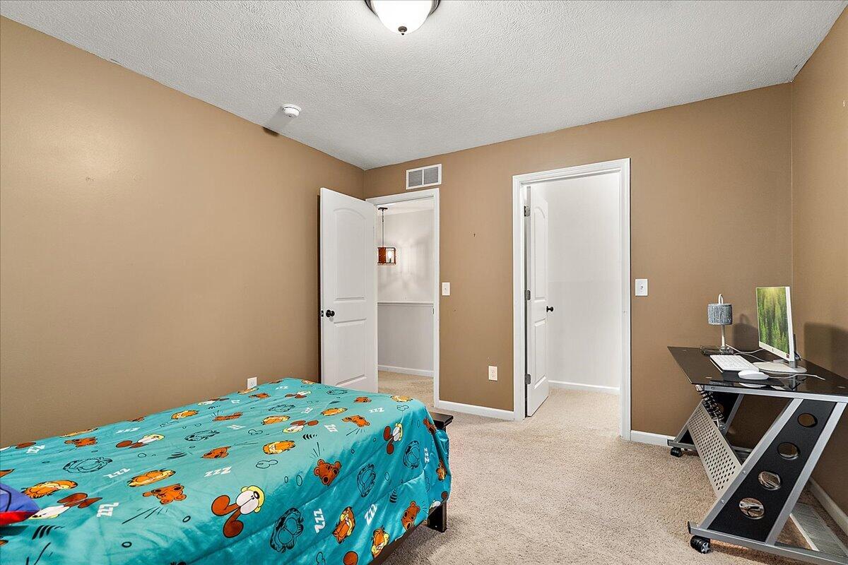 14455 Manor Road Grand Haven, MI 49417 - Photo 29 of 39 49-14455 Manor Rd, Grand Haven, Michigan