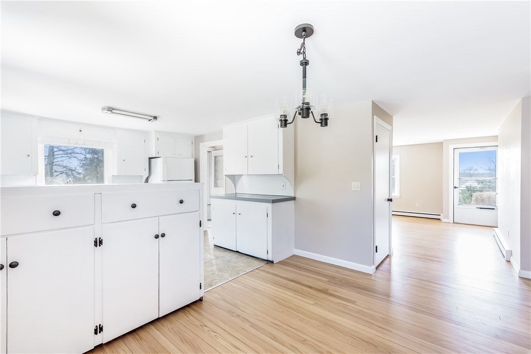 2241 Post Road South Kingstown, RI 02879 - Photo 12 of 26