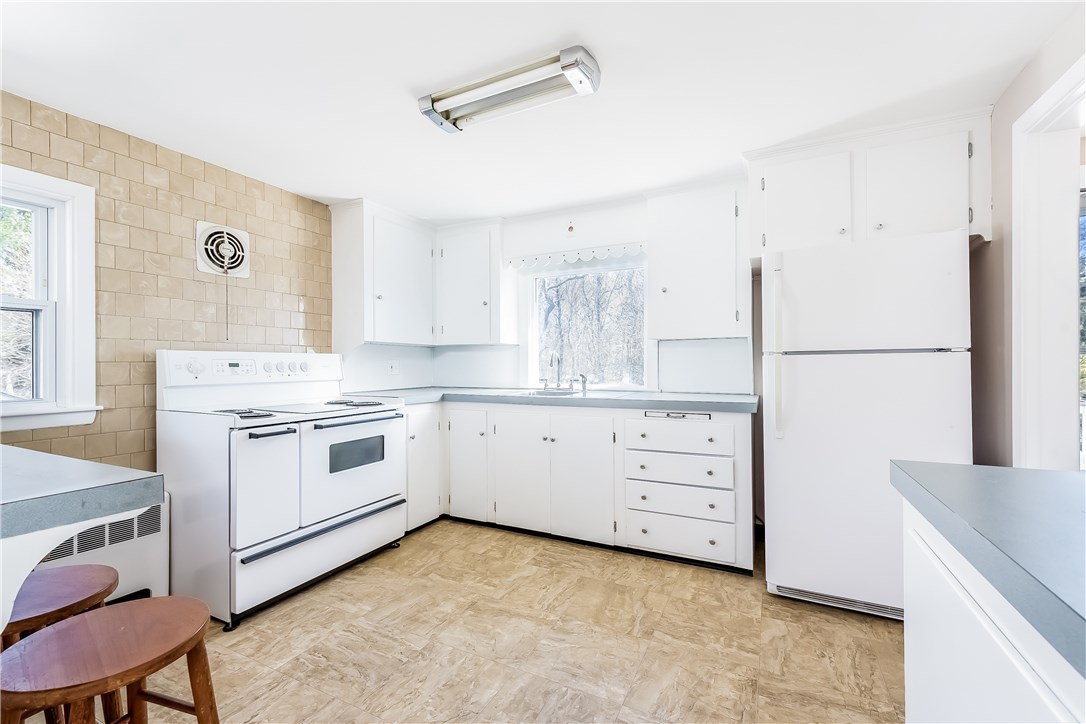 2241 Post Road South Kingstown, RI 02879 - Photo 15 of 26