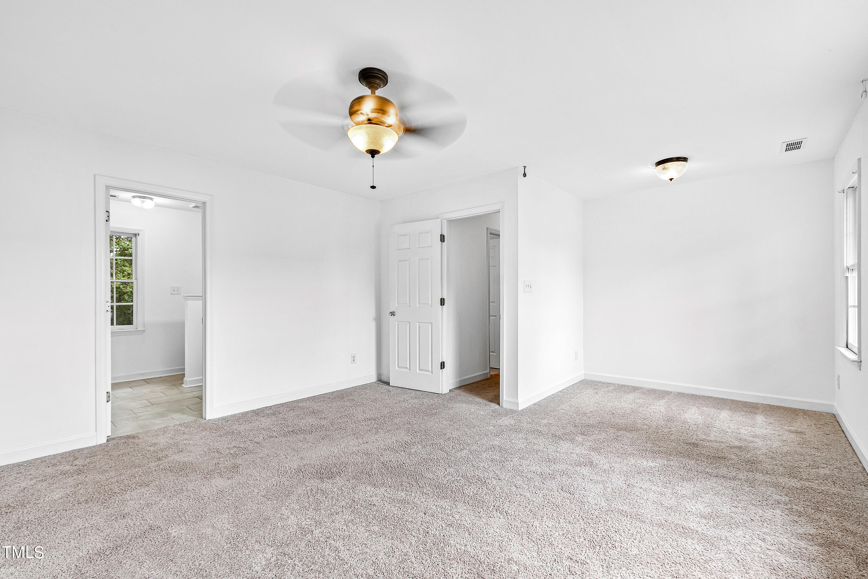4305 Riverport Road Raleigh, NC 27616 - Photo 21 of 43 a view of an empty room