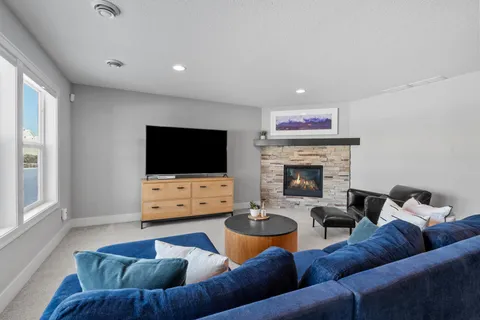 $1,175,000 | 7529 Urbandale Lane North, Maple Grove, MN 55311