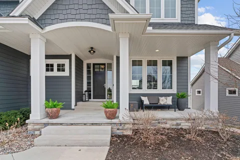 $1,175,000 | 7529 Urbandale Lane North, Maple Grove, MN 55311