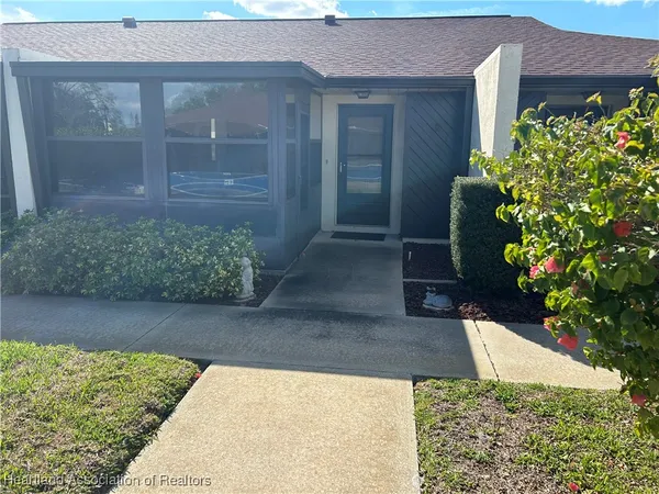 $69,900 | 4518 Leucadendra Drive, Sebring, FL 33872
