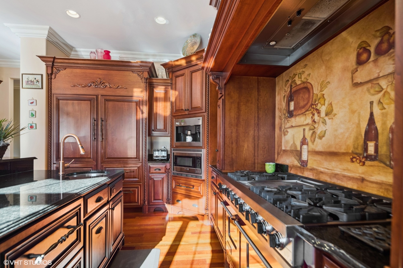 9125 Forest Edge Lane Burr Ridge, IL 60527 - Photo 11 of 41 Gallery Image 11