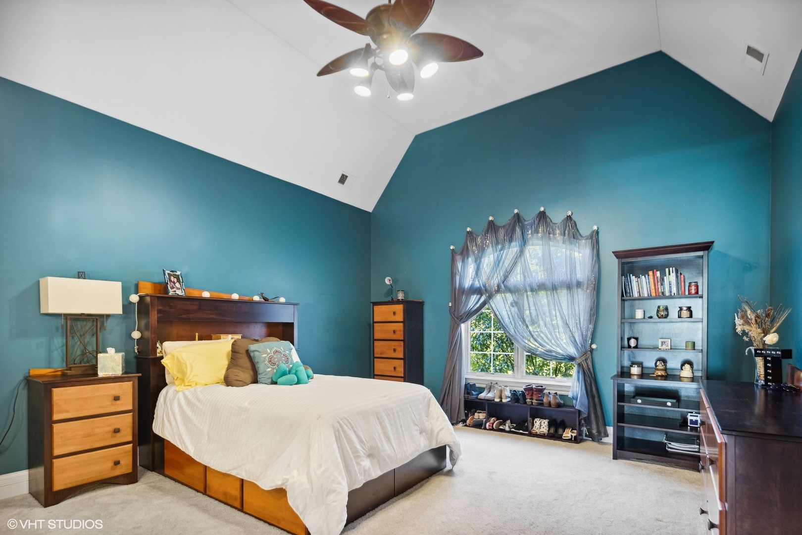 9125 Forest Edge Lane Burr Ridge, IL 60527 - Photo 21 of 41 Gallery Image 21