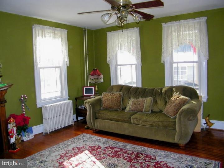 494 Gehman Road Barto, PA 19504 - Photo 19 of 25 Living Room