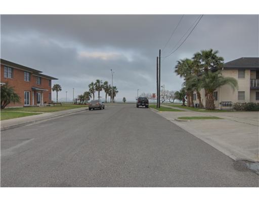 113 Cole Street Corpus Christi, TX 78404 - Photo 4 of 4