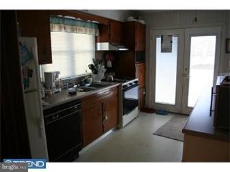 212 West Clements Bridge Road Runnemede, NJ 08078 - Photo 4 of 12