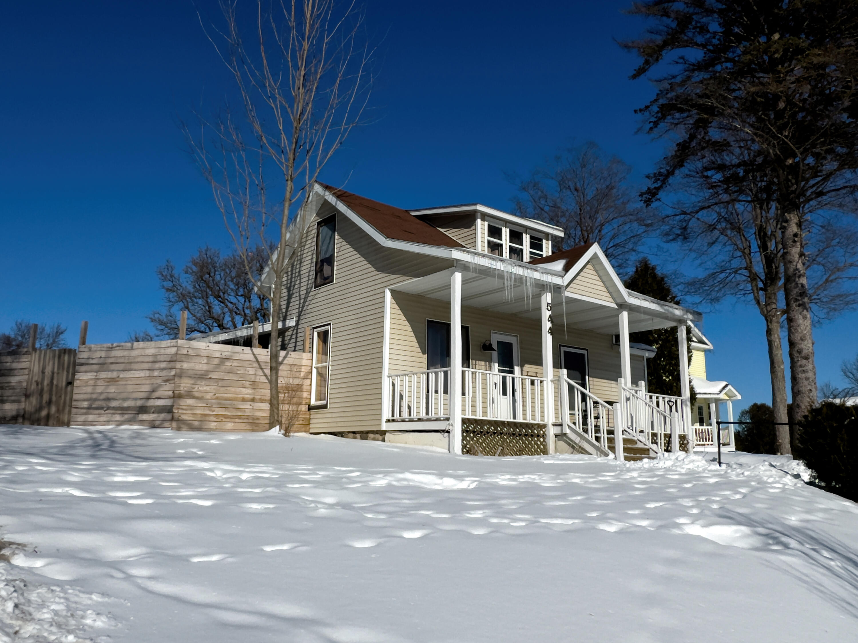 544 West Upton Avenue Reed City, MI 49677 - Photo 1 of 68 Front of Home