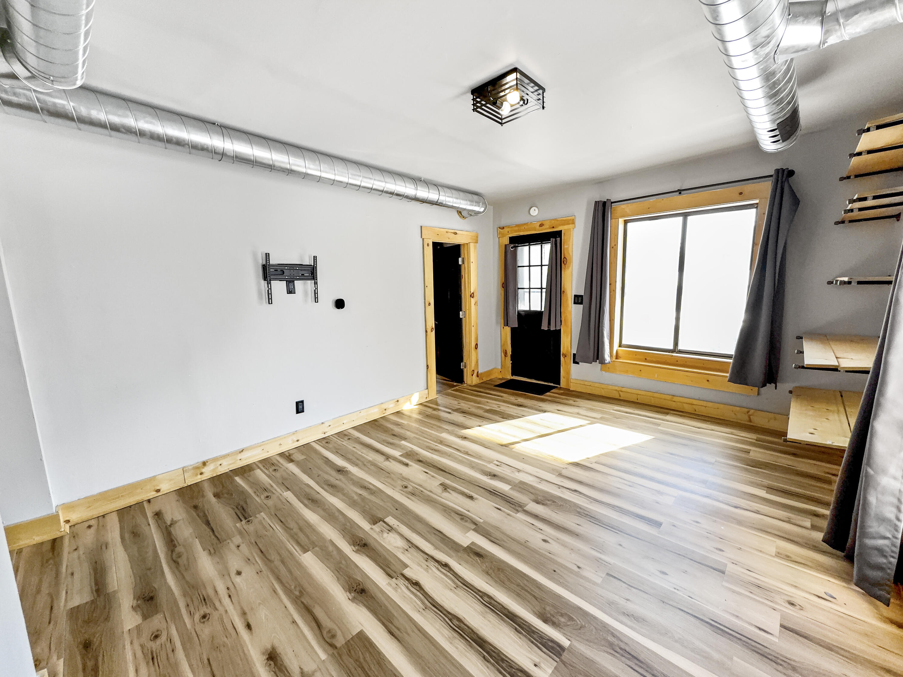 544 West Upton Avenue Reed City, MI 49677 - Photo 20 of 68 Living