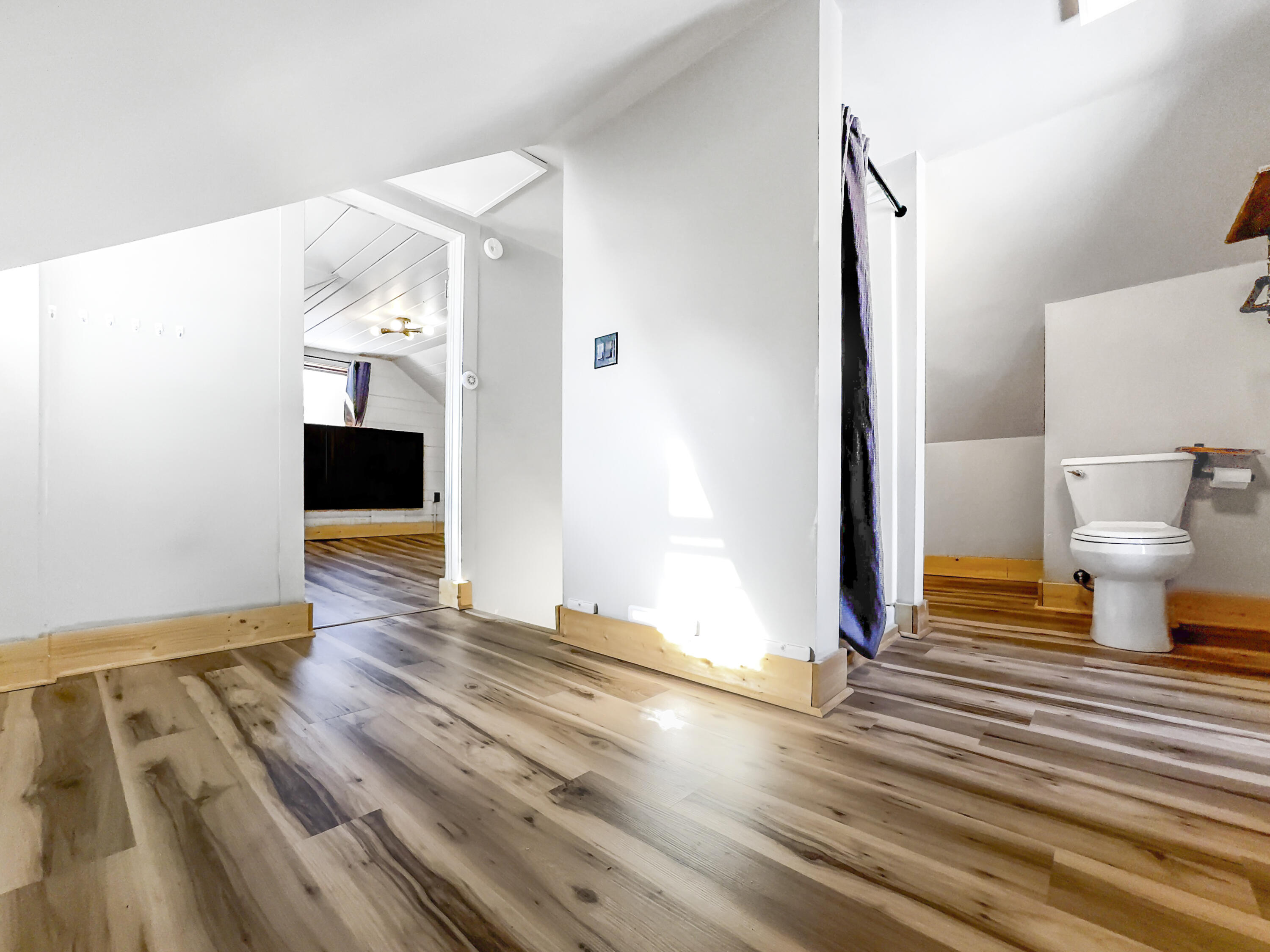 544 West Upton Avenue Reed City, MI 49677 - Photo 40 of 68 Primary Bath