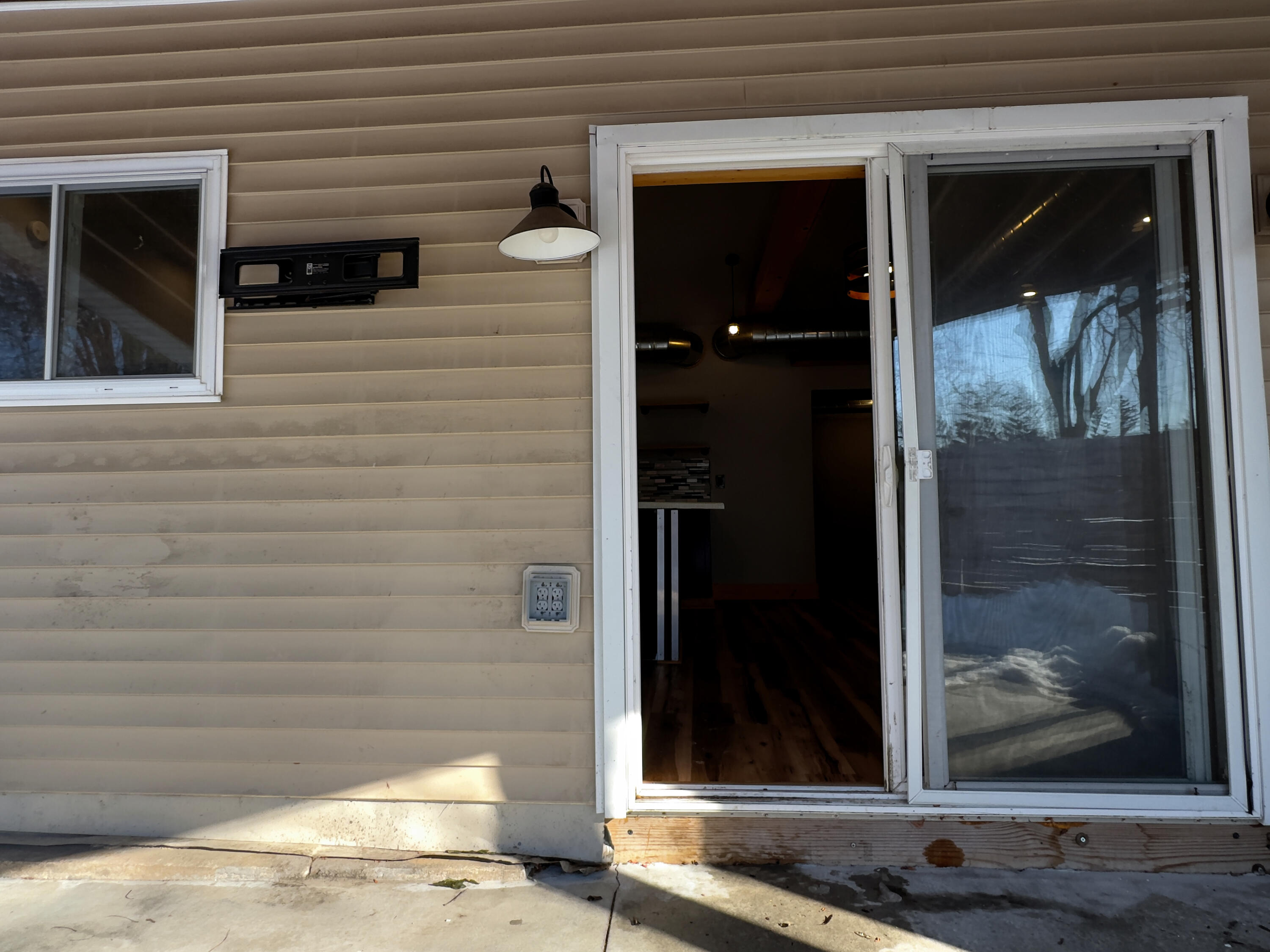 544 West Upton Avenue Reed City, MI 49677 - Photo 56 of 68 Covered Patio Area