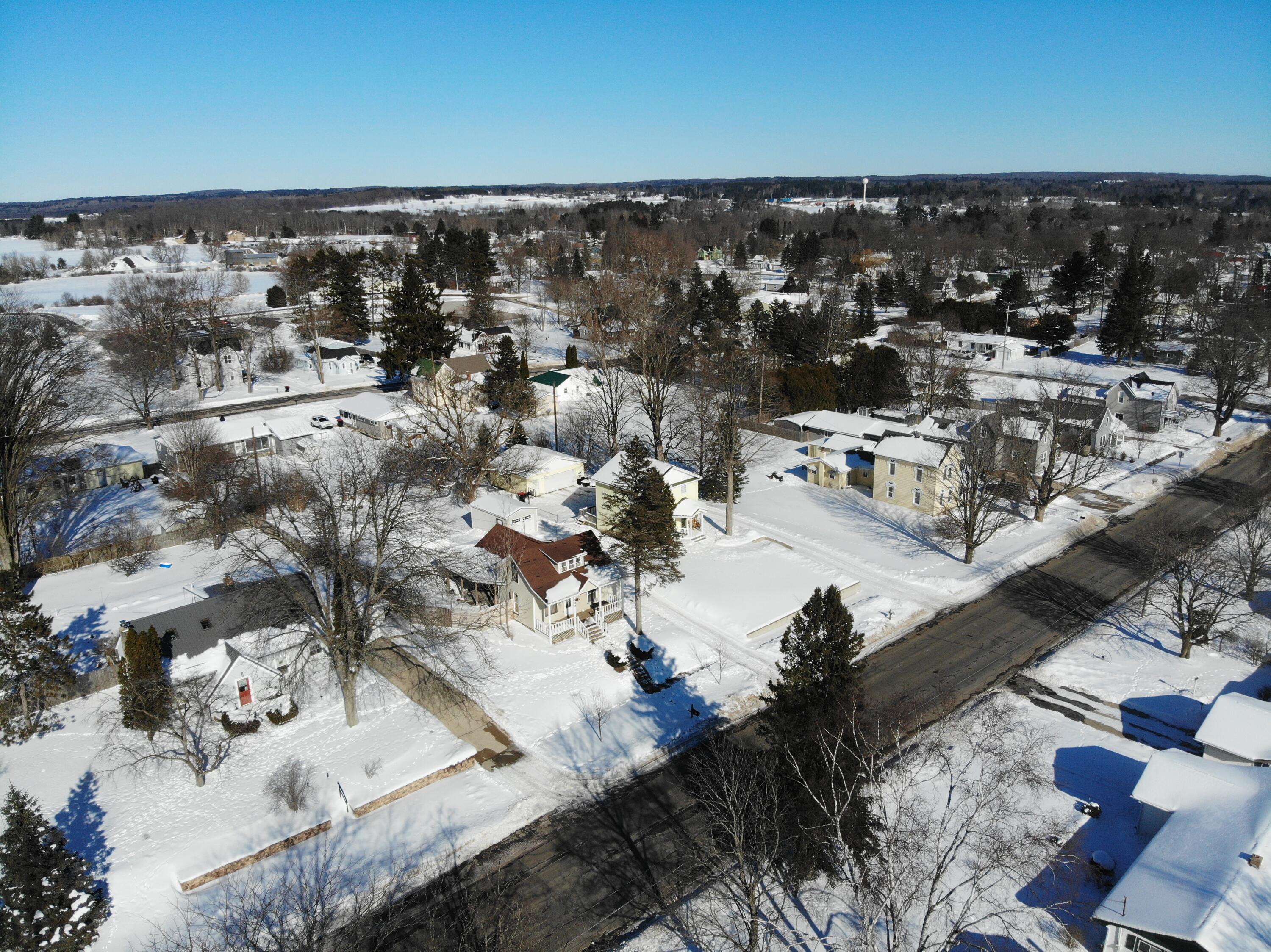544 West Upton Avenue Reed City, MI 49677 - Photo 64 of 68 Aerial View