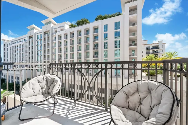 $850,000 | 301 Altara Avenue, Unit 509, Coral Gables, FL 33146