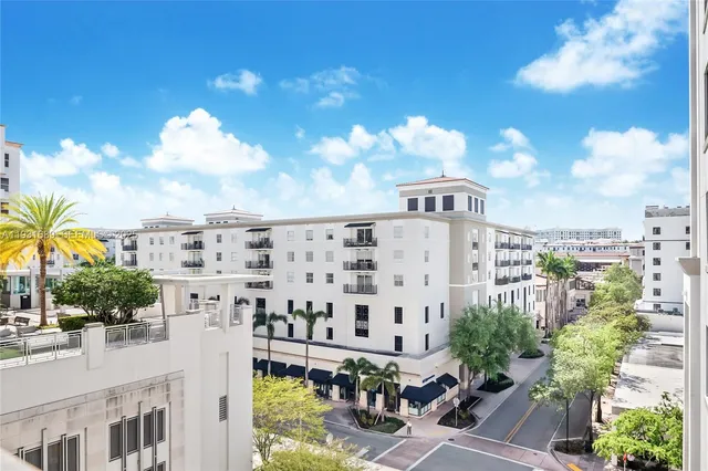 $850,000 | 301 Altara Avenue, Unit 509, Coral Gables, FL 33146