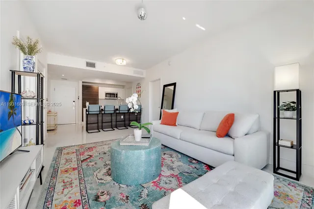 $850,000 | 301 Altara Avenue, Unit 509, Coral Gables, FL 33146