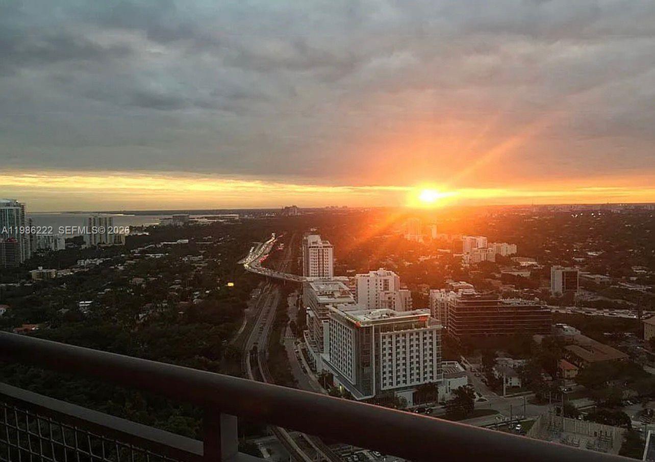 60 Southwest 13th Street, Unit 3017 Miami, FL 33130 - Photo 14 of 46 a view of city from balcony