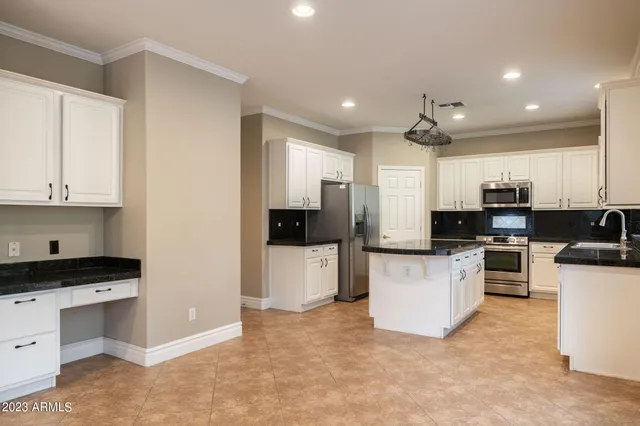 $3,000 | 3338 West Hemingway Lane, Phoenix, AZ 85086