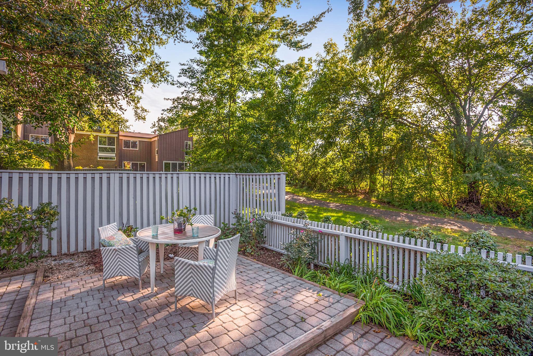 11486 Links Drive Reston, VA 20190 - Photo 27 of 28 Just sit back and enjoy