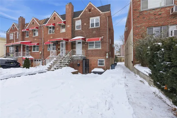 $879,000 | 1042 East 233rd Street | Wakefield