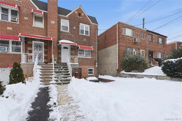 $879,000 | 1042 East 233rd Street | Wakefield