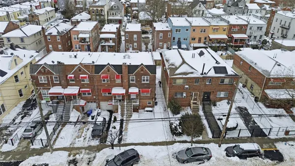 $879,000 | 1042 East 233rd Street | Wakefield