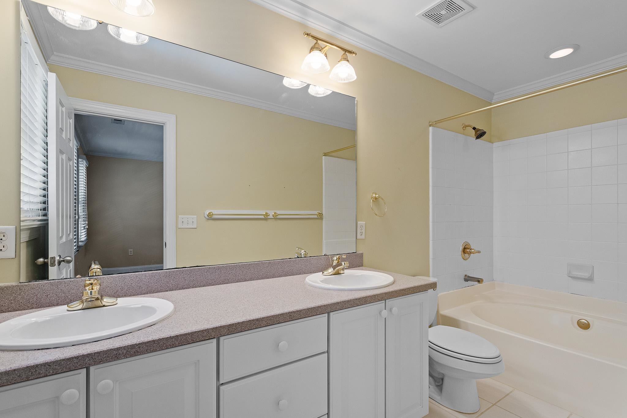 1806 Saluda Court Raleigh, NC 27608 - Photo 23 of 29 Photo 23