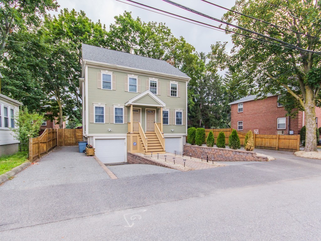 11 Reyem Street, Unit 1 Waltham, MA 02453 - Photo 2 of 25 Gallery Image 2