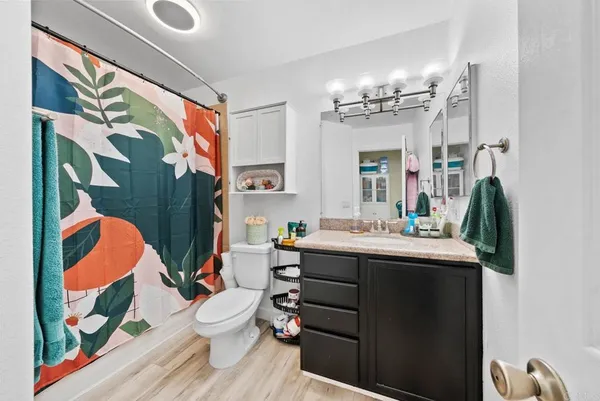 $2,500 | 1280 West Main Street, El Cajon, CA 92020