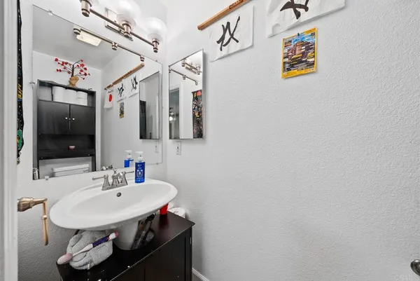 $2,500 | 1280 West Main Street, El Cajon, CA 92020