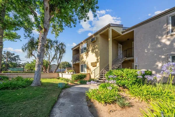 $2,500 | 1280 West Main Street, El Cajon, CA 92020